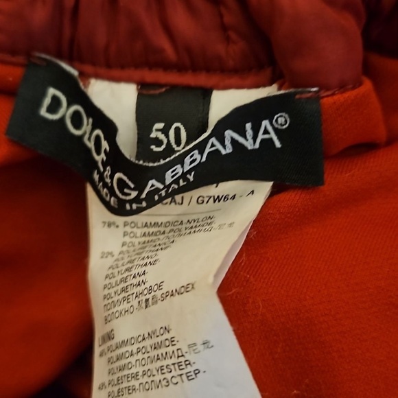 Dolce & Gabbana
Dolce & Gabbana Red Hooded Puffer Jacket L and pants L - Picture 15 of 16